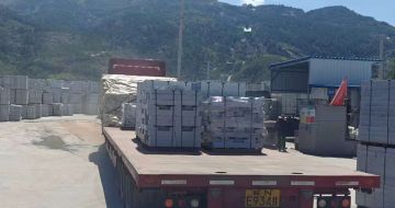 南充 芝麻白仿形路沿石，直形路沿石