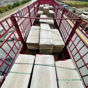 南充 黄金麻花岗岩荔枝面，光面毛板装车完成