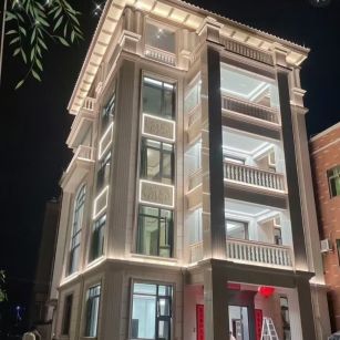 南充 芝麻白花岗岩别墅外墙夜间效果