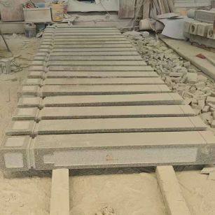 南充 芝麻白异形加工雕刻-栏杆大柱，方柱