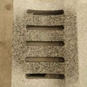 南充 芝麻白拉丝面花岗岩U型开槽排水槽