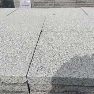 南充 白麻花岗岩石材推荐 荔枝面地铺石