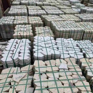 南充 黄金麻白麻花岗岩荔枝面地铺石(冰裂纹)