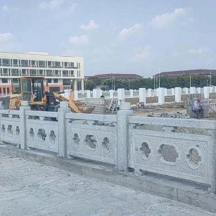 南充 白麻花岗岩荔枝面河道栏杆