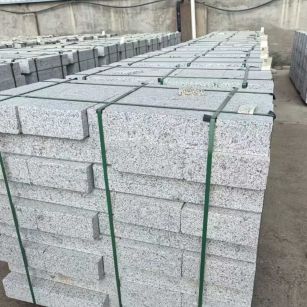 南充 白麻花岗岩路沿石，弧形路沿石，道牙石，马路牙子，界石，路缘石，平沿石，直岩石，平缘石等