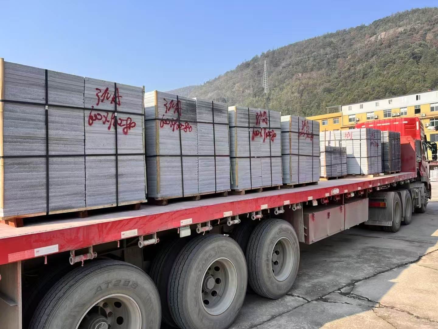 南充 芝麻灰地铺石出货日常