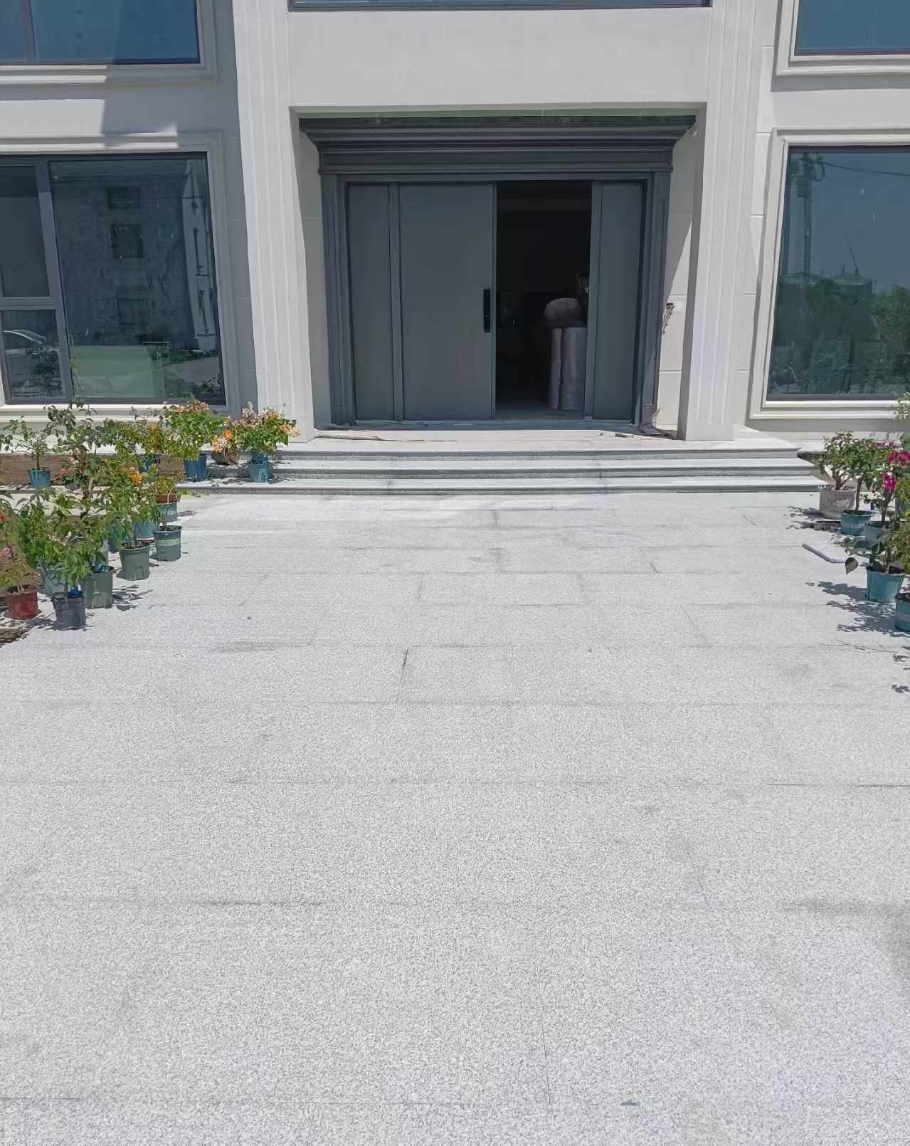 南充 芝麻白花岗岩地铺石地面铺装