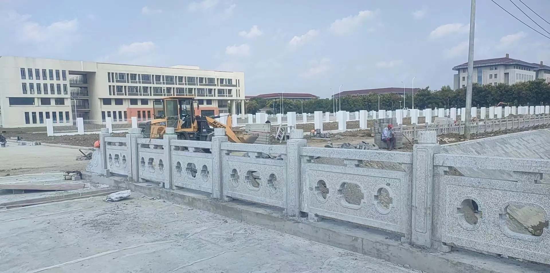 南充 白麻花岗岩荔枝面河道栏杆