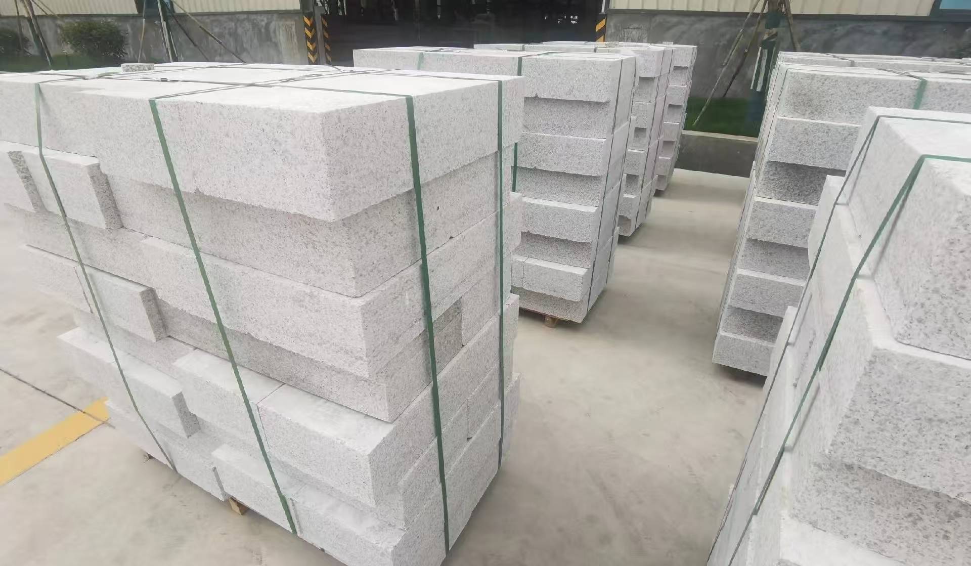 南充 白麻花岗岩路沿石，立缘石，平缘石，路牙石，道牙石，马路牙子等