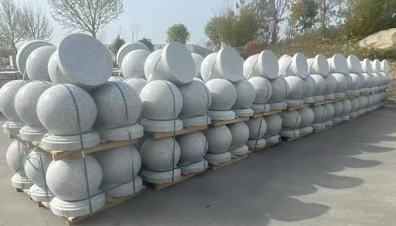 南充 白麻花岗岩石材圆球，石球，挡车球，隔离球，景观石球，风水球等