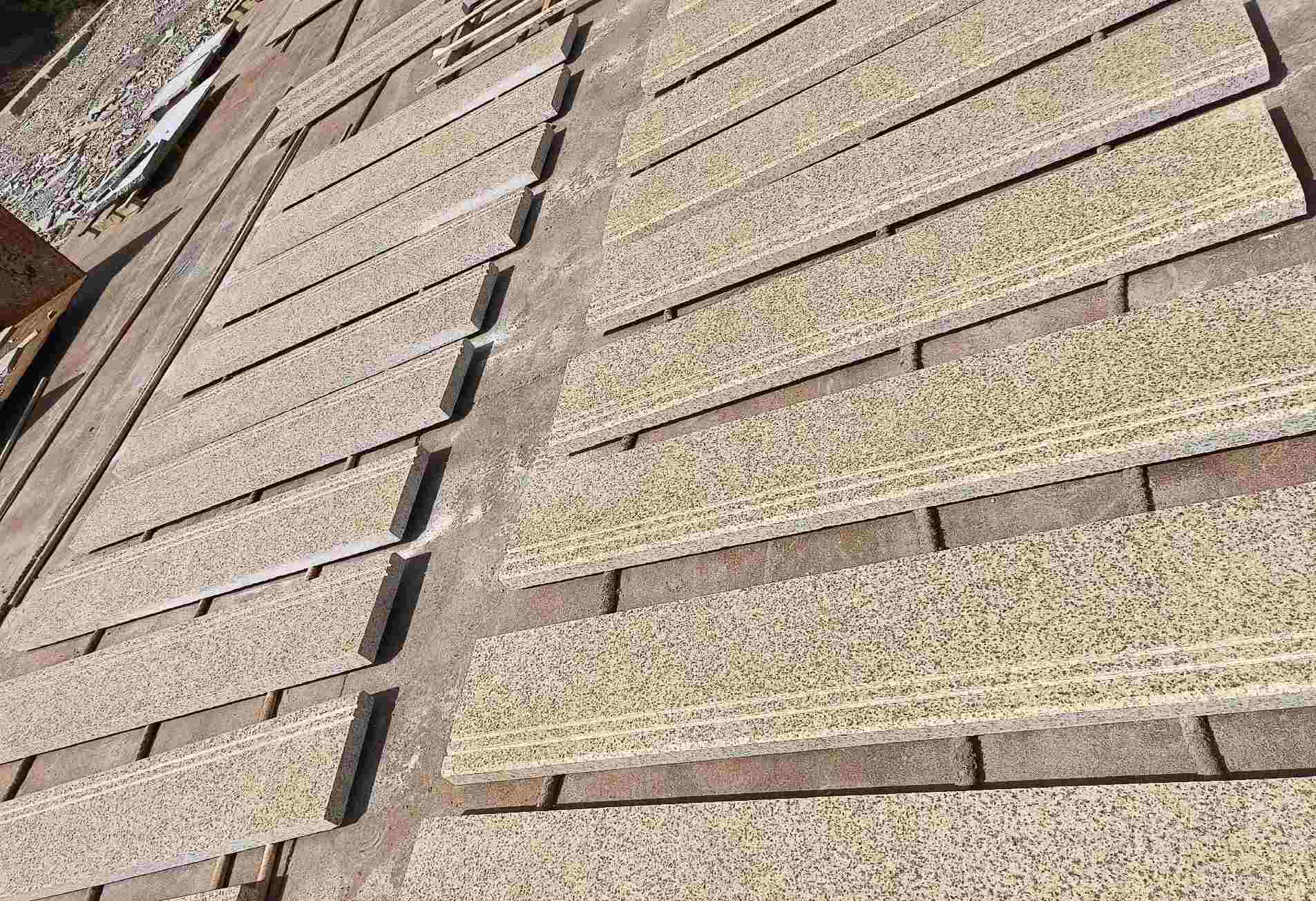 南充 黄金麻花岗岩光面楼梯踏步