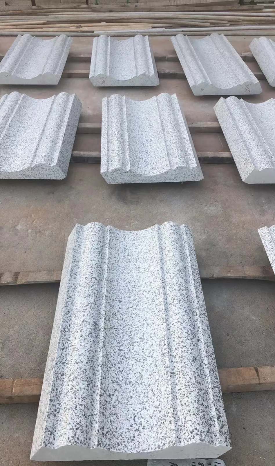 南充 白麻花岗岩光面别墅线条