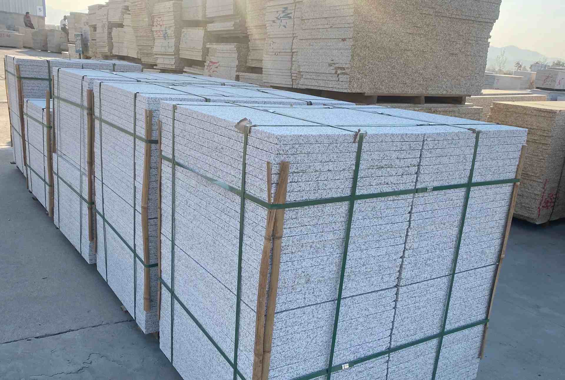 南充 白麻花岗岩荔枝面地铺石