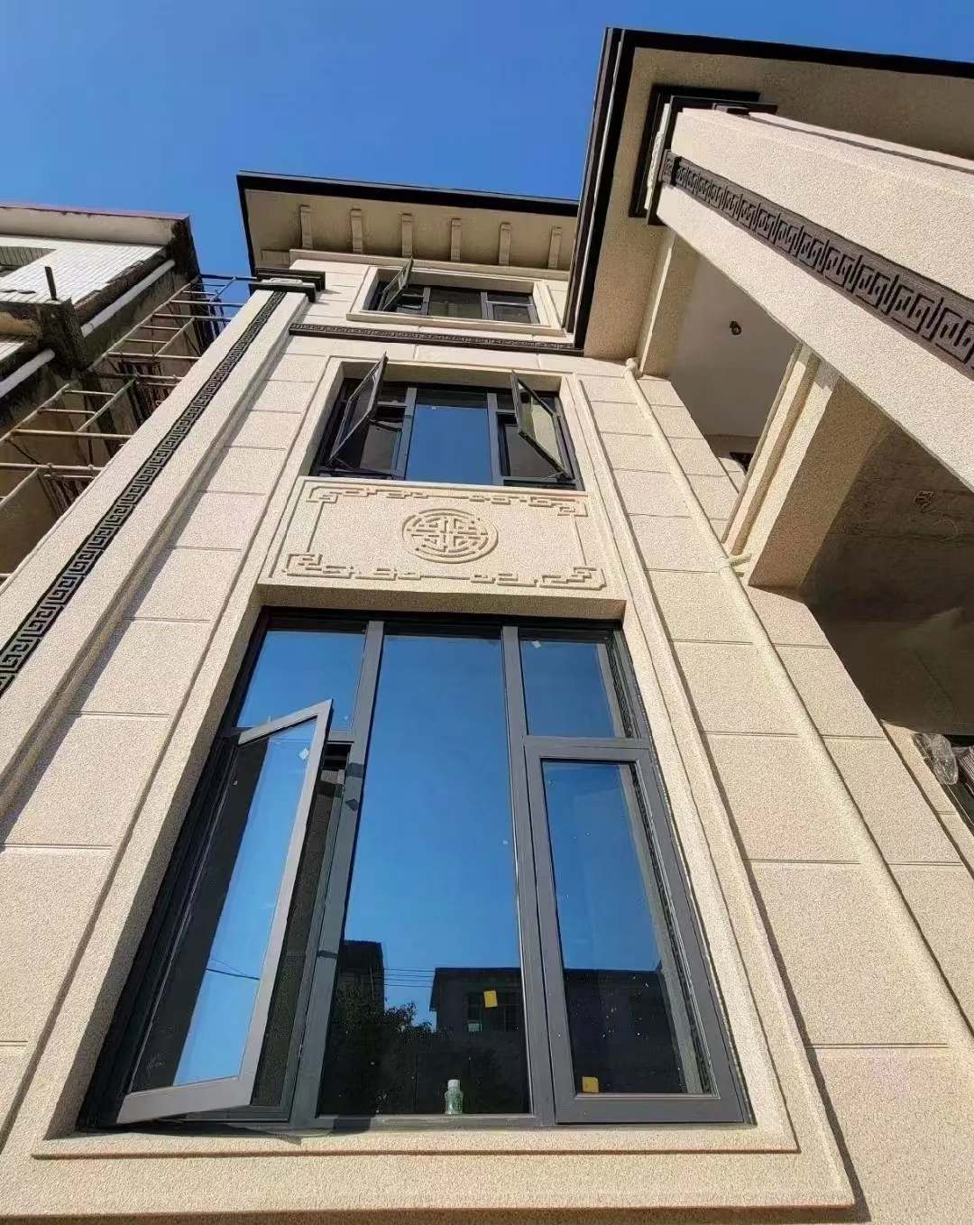 南充 黄金麻荔枝面别墅外墙干挂效果展示