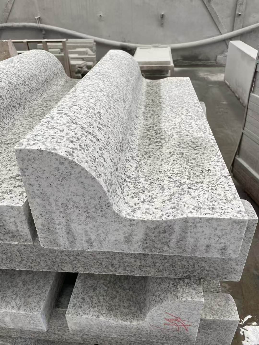 南充 白麻花岗岩S型路沿石，路侧石，马路牙子等